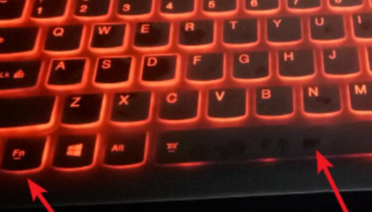 键盘灯开关是哪个键