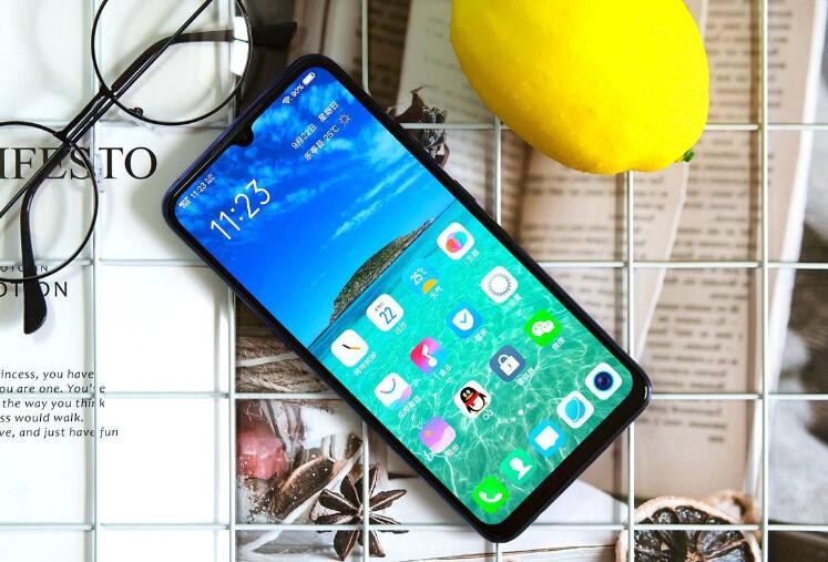vivoz5手机充电发热正常吗