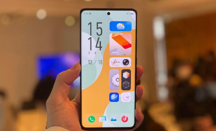 vivox60pro屏幕材质是什么