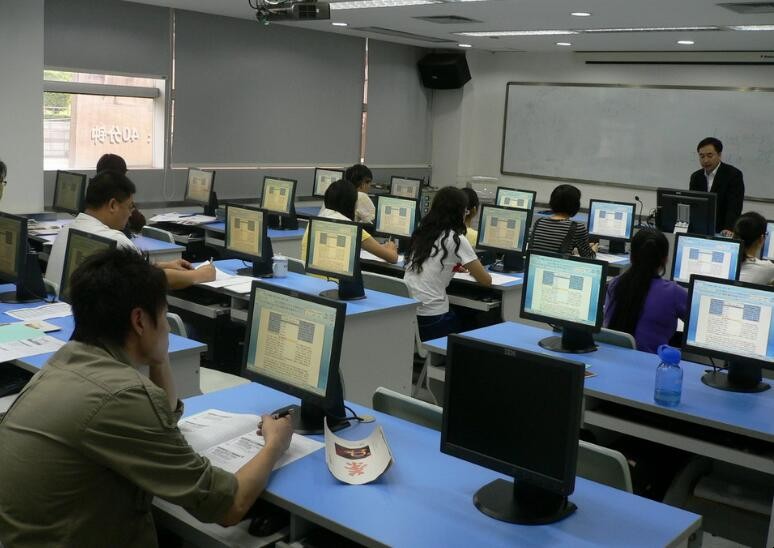 电脑字体大小怎么设置